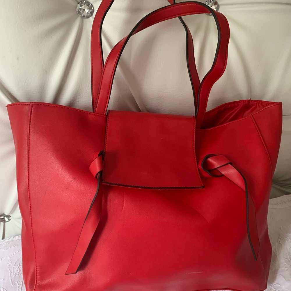 Elizabeth Arden handbag red